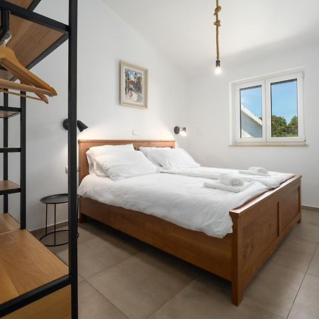 Luxury Apartments Villa San Avia Banjole Eksteriør bilde