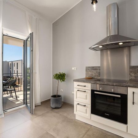 Luxury Apartments Villa San Avia Banjole Eksteriør bilde